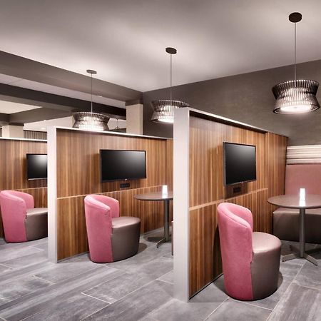 ホテル Courtyard By Marriott Atlanta Duluth Downtown エクステリア 写真